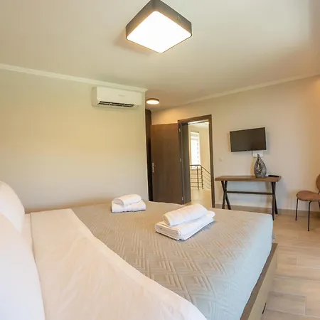 Amalfi Lefkada Villa Vavkerí